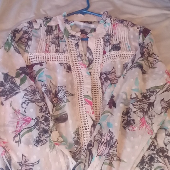 Blouse - Picture 1 of 4